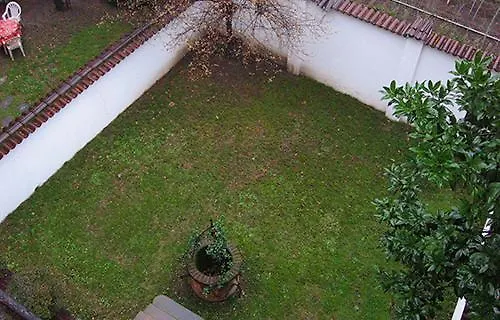 ミラノ カーサ カリカントゥス Bed & Breakfast 2*,  イタリア